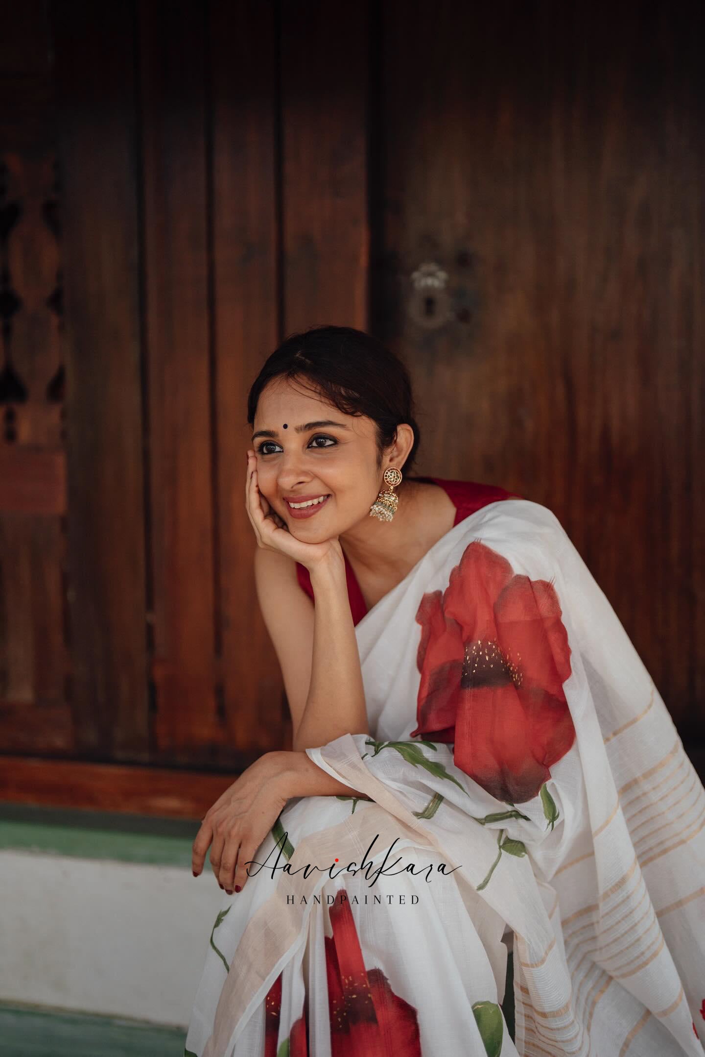 Poppies | Hand-painted Saree
